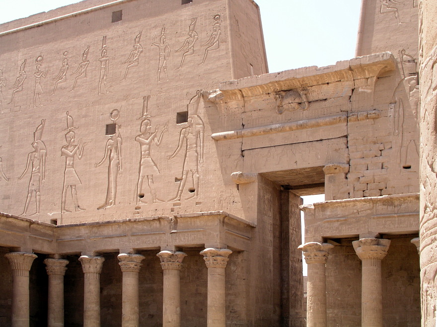 Pylone Horus-Tempel