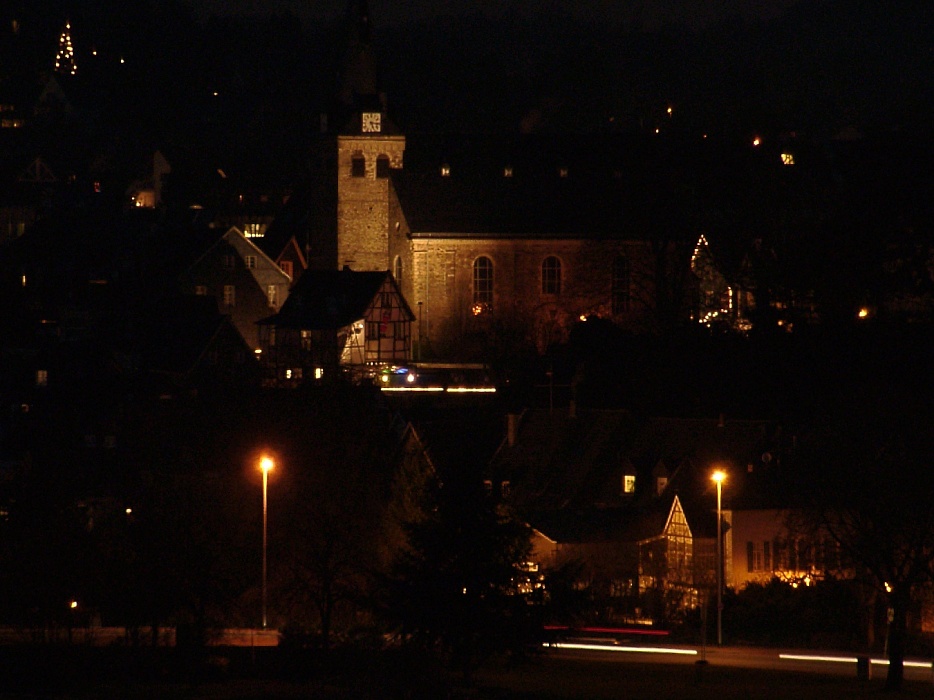 Kettwiger Marktkirche im Dunkeln