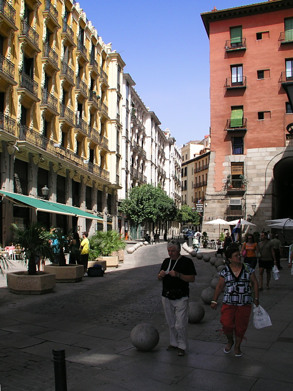 Arco de Cuchilleros