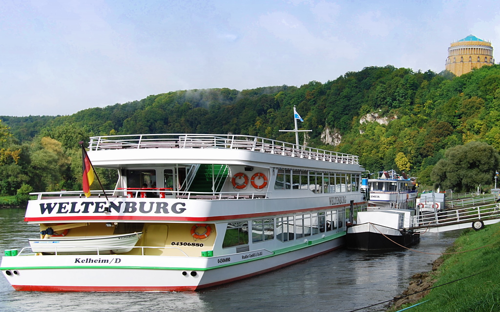 Die Donau und die Befreiungshalle