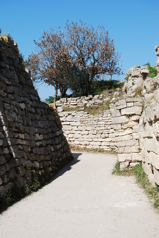 Wieder hergestellte Stadtmauer von Troja