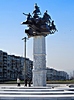 Ferit Özsen: Cumhuriyet Aĝacı - Republik-Baum; Skulptur von 2003 in Izmir