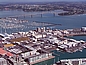 Die Harbour-Bridge verbindet Auckland mit den nördlichen Vororten