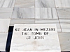 Grabplatte Johanneskirche: ST. JEAN IN MEZARI - THE TOMB OF ST JOHN